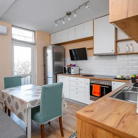 شقة Charming 1bd Next To Women's Market By Flat Mаnager