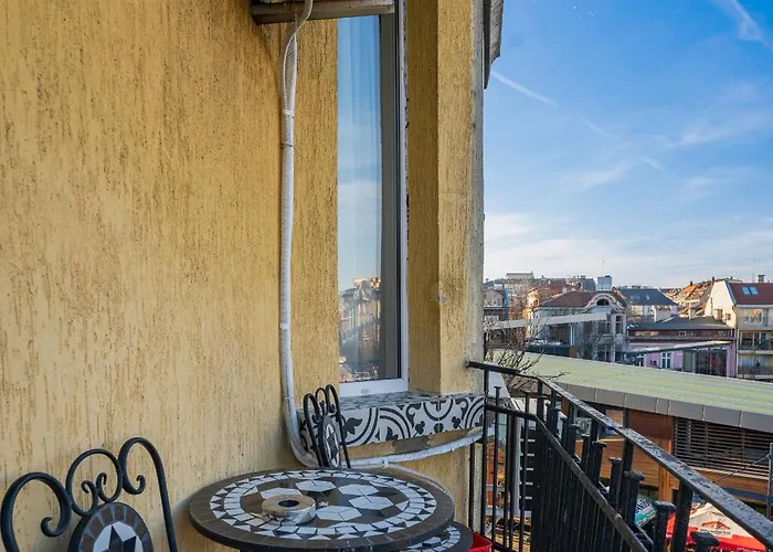 Charming 1bd Next To Women's Market By Flat Mаnager Apartamento Sófia